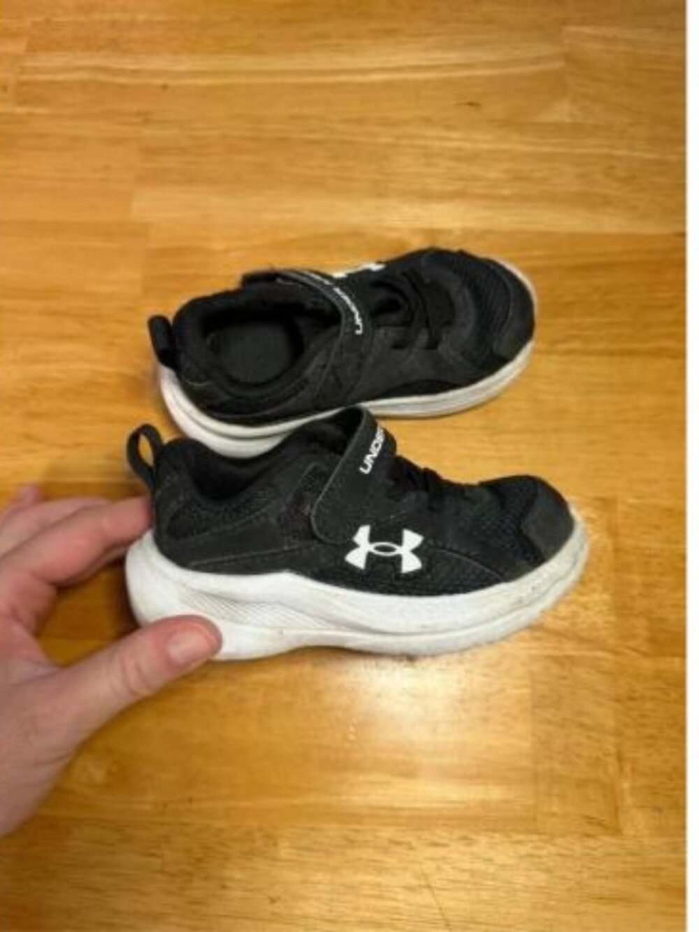 Under Armour Toddler Sneakers Size 6K Black White Hook and Loop Running Shoes